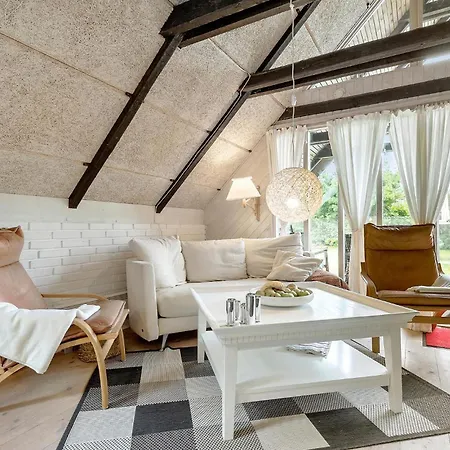 펜션 3 Bedroom Beautiful In *