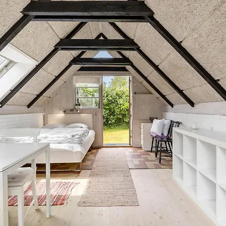 3 Bedroom Beautiful In Dom wakacyjny